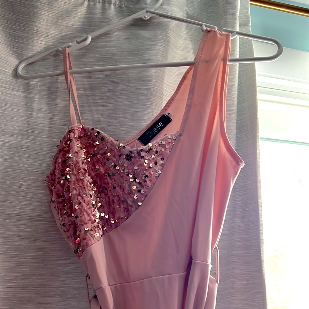 Dress - Picture 2 of 3